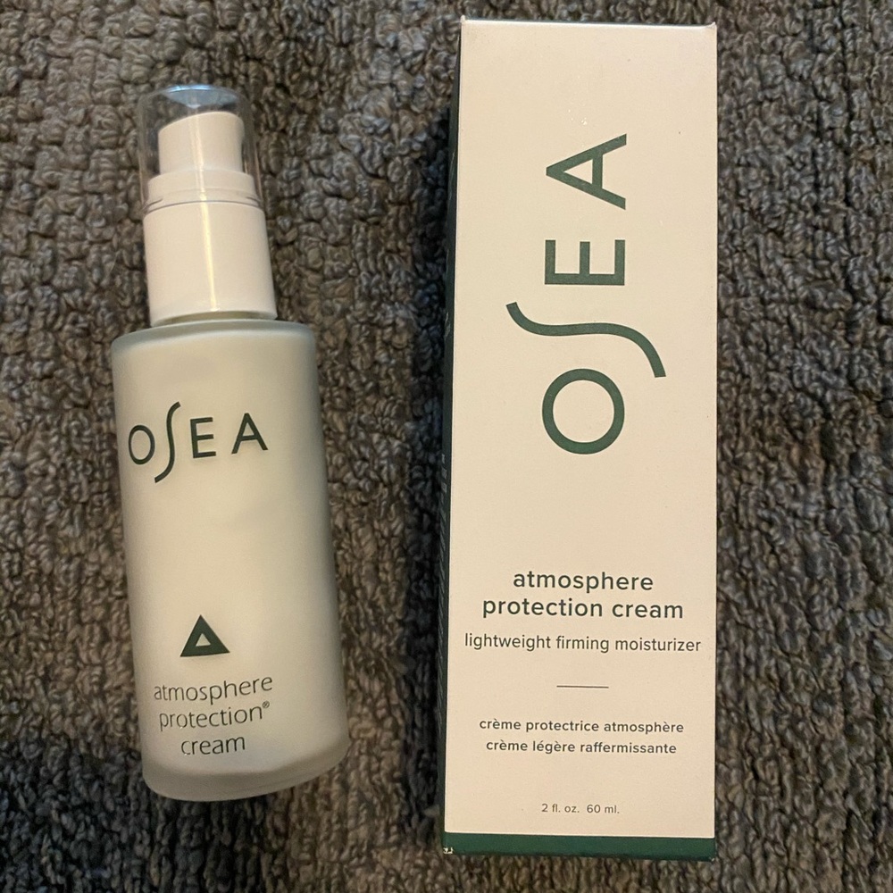 Osea Atmosphere protection/forming cream.